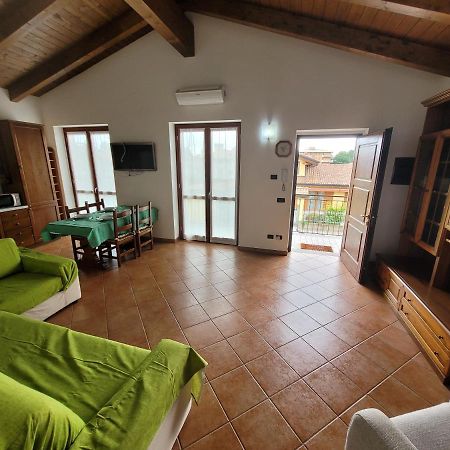 Apartamento Casa Nicca Oleggio Exterior foto
