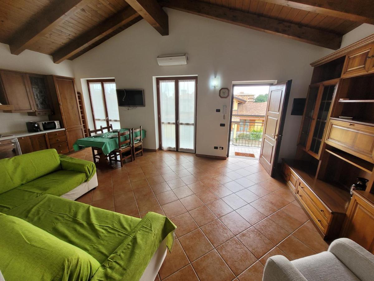 Apartamento Casa Nicca Oleggio Exterior foto